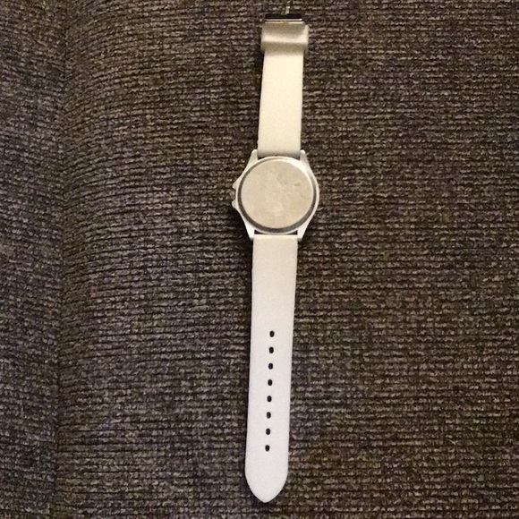 Watch - Picture 2 of 6